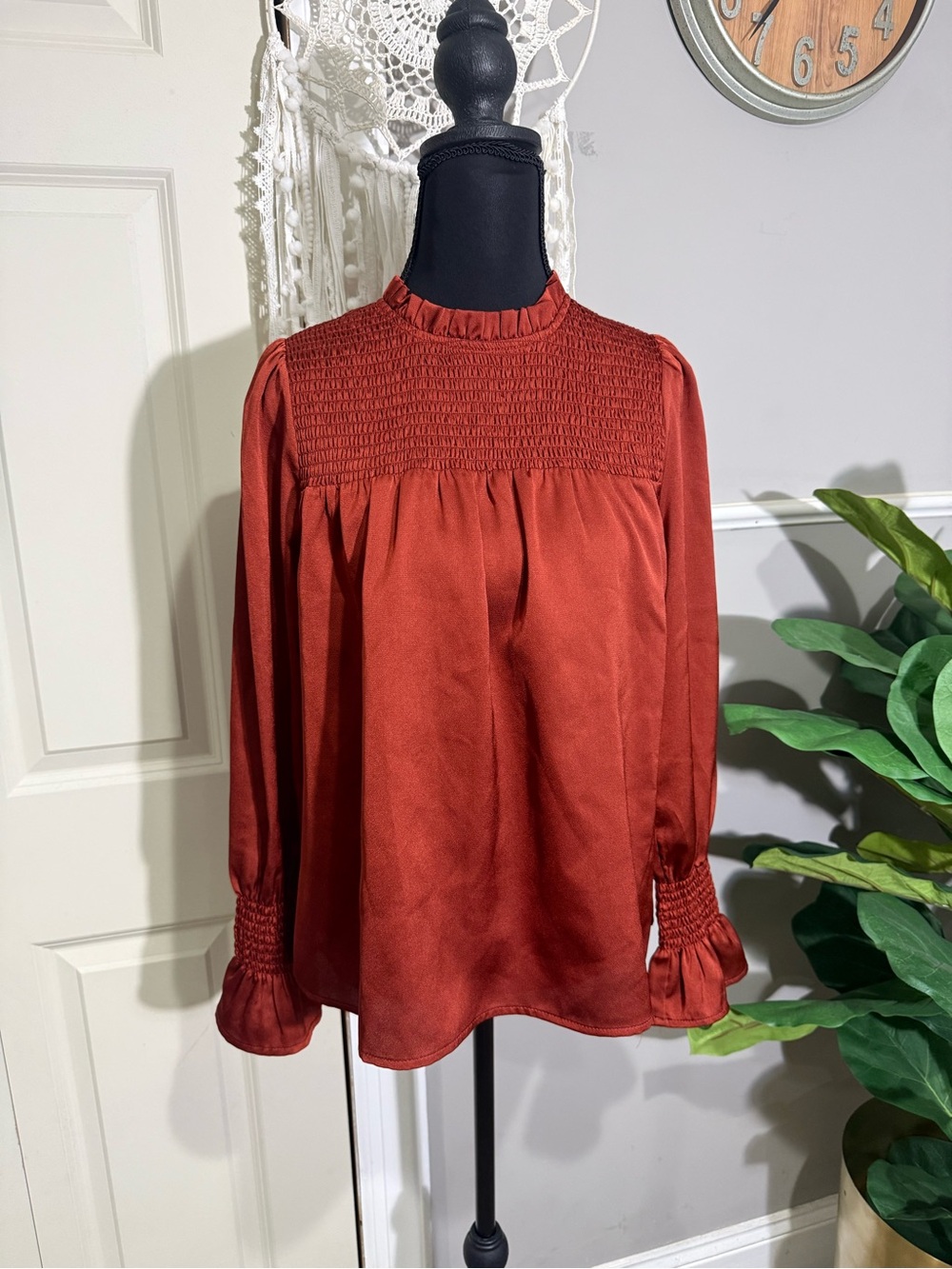 THML Rust Smocked Yoke Long Sleeve Blouse size Xs